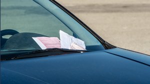 Non ce l'hai in macchina? Le multe possono essere molto alte