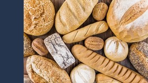 Inflazione record al supermercato: prezzo del pane mai così alto, costerà 175 euro in più. Boom anche per pasta e olio