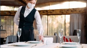 Attività di ristorazione: cambiano orari e regole con il nuovo DPCM
