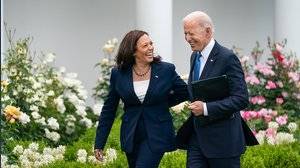 L'ipotesi primarie, le voci sul Parkinson: Biden è nel caos