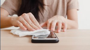 Queste app spiano ogni tua mossa, ecco come impedirglielo