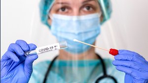 Tampone rapido da medico di base e pediatra: da quando e come funziona? La decisione del Governo