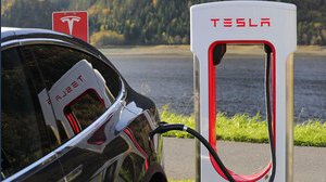 Confermato lo stop alla produzione di auto a benzina e diesel a partire dal 2035