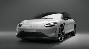 Una delle case auto più importanti del mondo è in crisi e dice addio all'elettrico. Ha perdite per miliardi di euro