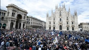 Scudetto Inter, folla di 30.000 tifosi a Milano secondo la Questura