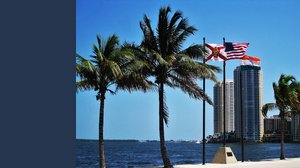 Dentro il «bunker dei miliardari» di Miami, l'isola segreta dove vivono Jeff Bezos e Mark Zuckerberg