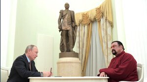 Questo famoso attore ha rotto totalmente il suo legame con la Russia	