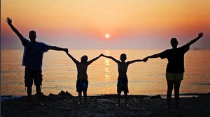 Mantenimento, spetta anche ai figli maggiorenni?
