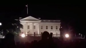 Recessione USA? “Nessuna garanzia che non ci sarà”. Bessent parla di crisi finanziaria e Wall Street