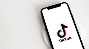 Come ripostare su TikTok e condividere video di altri