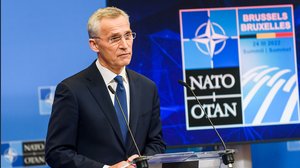 Corsa al riarmo e boom del debito, è allarme per i Paesi Nato (compresa l'Italia)