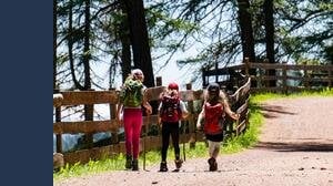 Vacanze in montagna: sì alle camminate per rigenerare corpo e mente