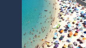 È legale giocare con la palla in spiaggia?