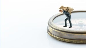 Discarico automatico dei debiti, cosa cambia? La novità del decreto fiscale