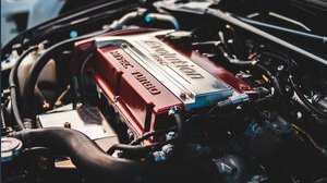 Check-up auto: 5 controlli prima di mettersi in viaggio