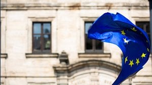L'Italia di Meloni dà ok agli eurobond di guerra. Altri soldi all'Ucraina