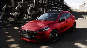 Mazda2 2023: motori più efficienti e nuovi allestimenti 