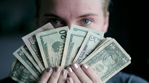 Pagamenti digitali: perché non è (ancora) la fine del contante