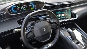 Spegni questo pulsante nella tua auto. Raddoppia la durata del motore