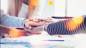 3 cose da non fare assolutamente al lavoro (secondo la specialista in risorse umane)