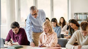Migliori prompt per studenti. Guida all'uso dell'AI a scuola