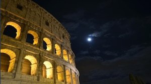 Roma, coprifuoco dalle 21 nelle zone della movida e multe fino a 1.000 euro