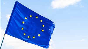 Eurozona: fiducia consumatori migliora a giugno