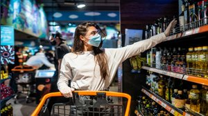 Green pass, controlli anche nel carrello della spesa? Cosa succede per gli acquisti al supermercato