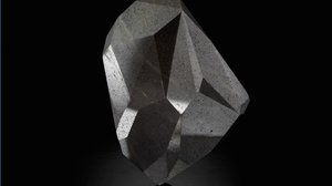 Diamante nero record all'asta: quanto costa e dove comprarlo