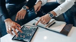 Non solo Enel e Telecom. Anche queste 2 azioni corrono in Borsa da giorni