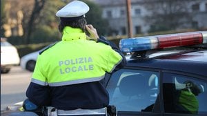 Cosa fare se ti ferma la Polizia, le regole da seguire