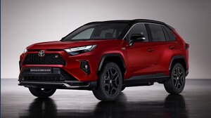 Toyota RAV4 GR Sport: look sportivo e trazione integrale intelligente