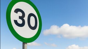 Arrivano i segnali di velocità verde. Ecco cosa significano