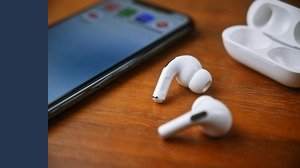 AirPods: il trucco per spiare le conversazioni da un'altra stanza