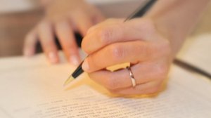 Come firma la donna dopo il matrimonio?