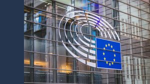 Bruxelles rilancia il bilancio: più tasse per coprire i vecchi debiti