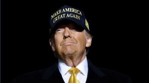 Dazi al 25% su auto, farmaci e chip. Così Trump prepara la guerra commerciale contro tutti