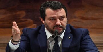 Ok a processo per Salvini: Giunta Senato dice sì