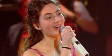 Tecla Insolia finalista di Sanremo Giovani 2020. Chi è, biografia e canzoni 