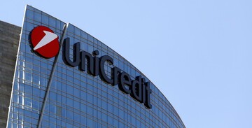 Unicredit: prezzi respinti da coriacea resistenza. Come operare?