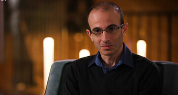 Harari si accoda a Musk e lancia l'allarme sul pericolo dell'intelligenza artificiale: «Non so se l'umanità potrà sopravvivere» 