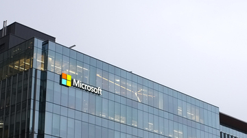 Microsoft licenzia 4 dipendenti. Protestavano per l'uso di Azure da parte di Israele