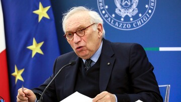 Ministro dell'Istruzione, che gaffe: gli errori grammaticali in diretta TV