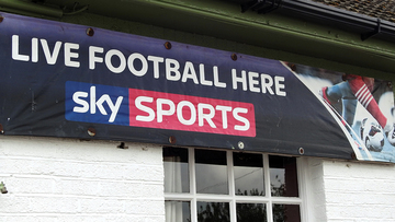 Diritti TV, Sky rischia di restare senza Serie A: Amazon pronta a subentrare?