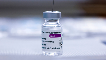 AstraZeneca e Johnson & Johnson: cosa dicono gli studi sul legame tra trombosi e vaccini 