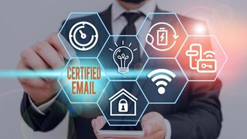 Più digitalizzazione nelle PMI grazie alla PEC: l'indagine di Aruba