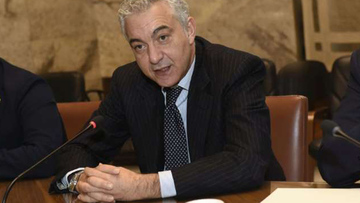Mascherine cinesi, l'ex commissario Arcuri indagato. Ecco quanto rischia