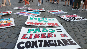 Cortei no green pass vietati: le nuove regole del Viminale per le manifestazioni di piazza