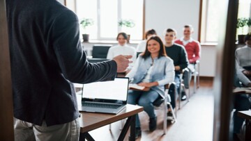 Quanto dura un esame all'Università: le regole per scritto e orale