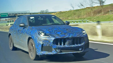 Maserati Grecale: sorpresi tre prototipi sulla Roma - Napoli 